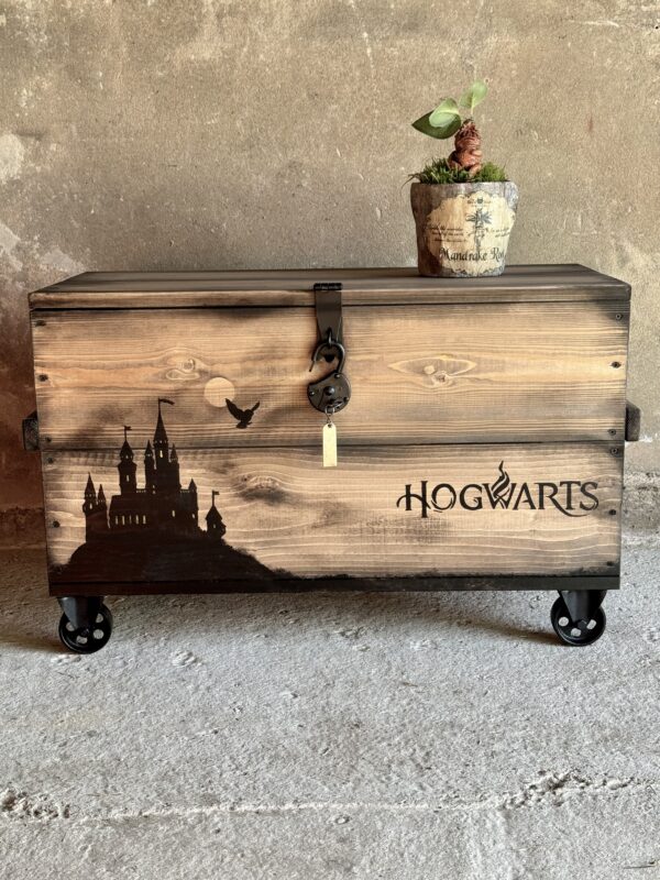 Vintagetruhe auf Rollen Harry Potter " Hogwarts "